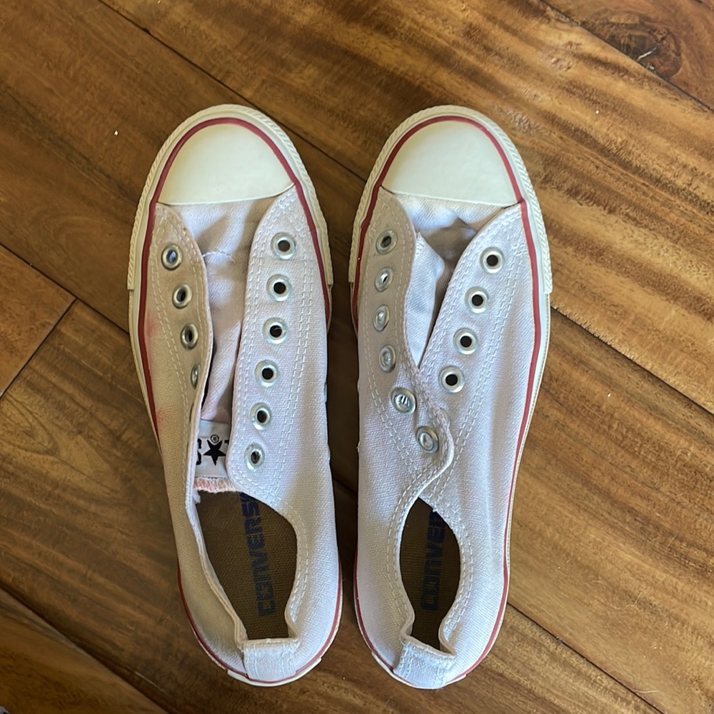 Converse All Star Chuck Taylors Vintage White / Men’s 4.5 / Women’s 6.5